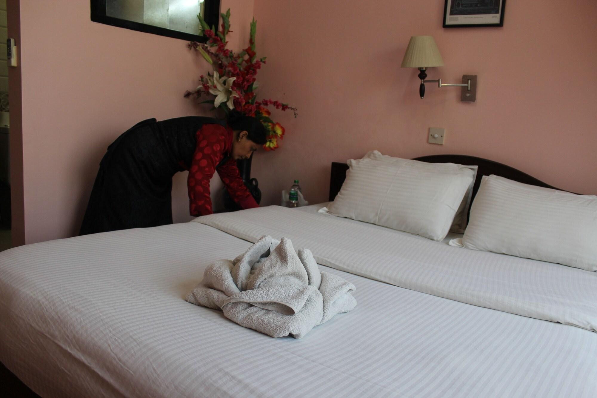 Hotel Buddha Land Катманду Экстерьер фото