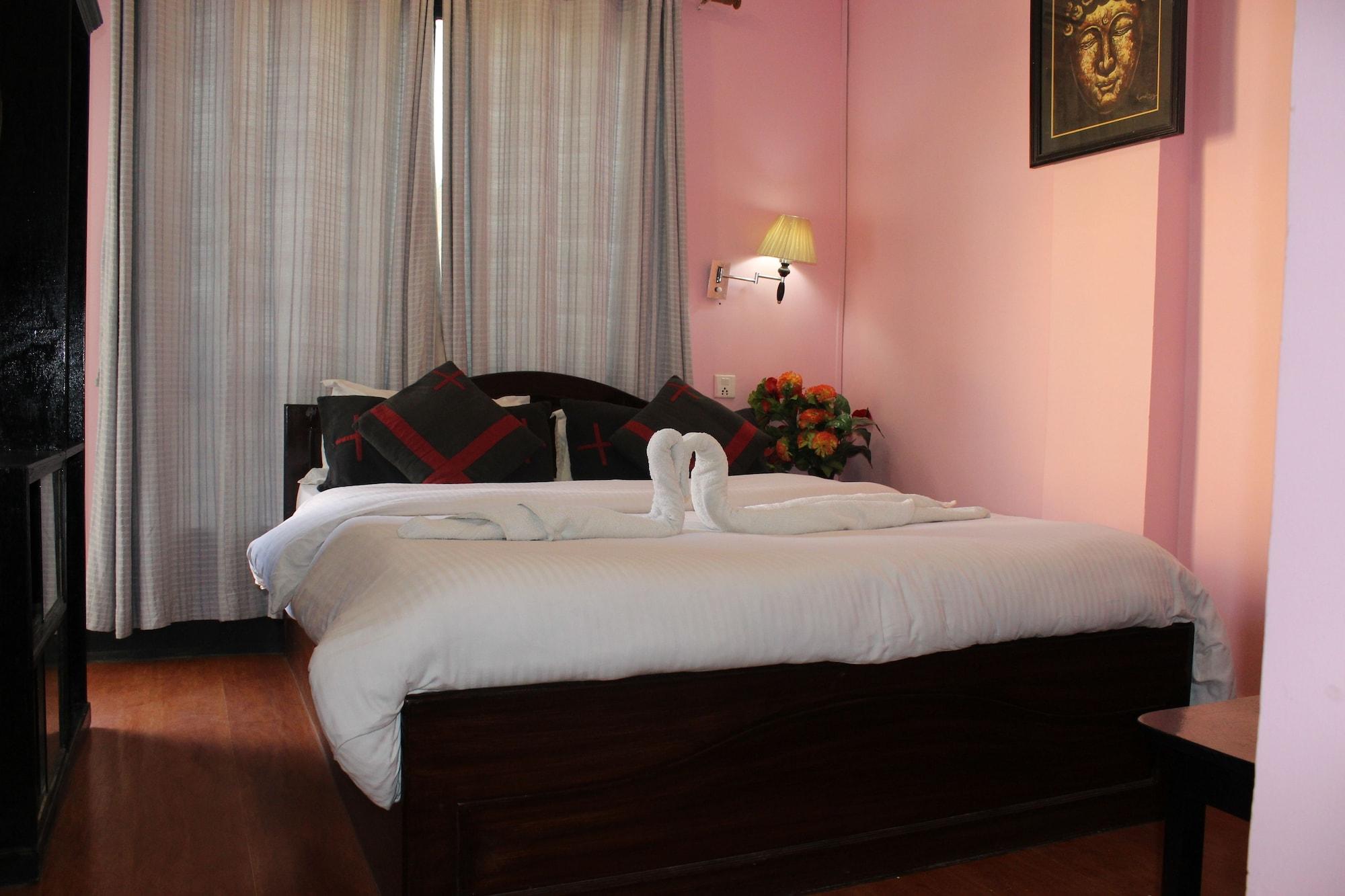 Hotel Buddha Land Катманду Экстерьер фото