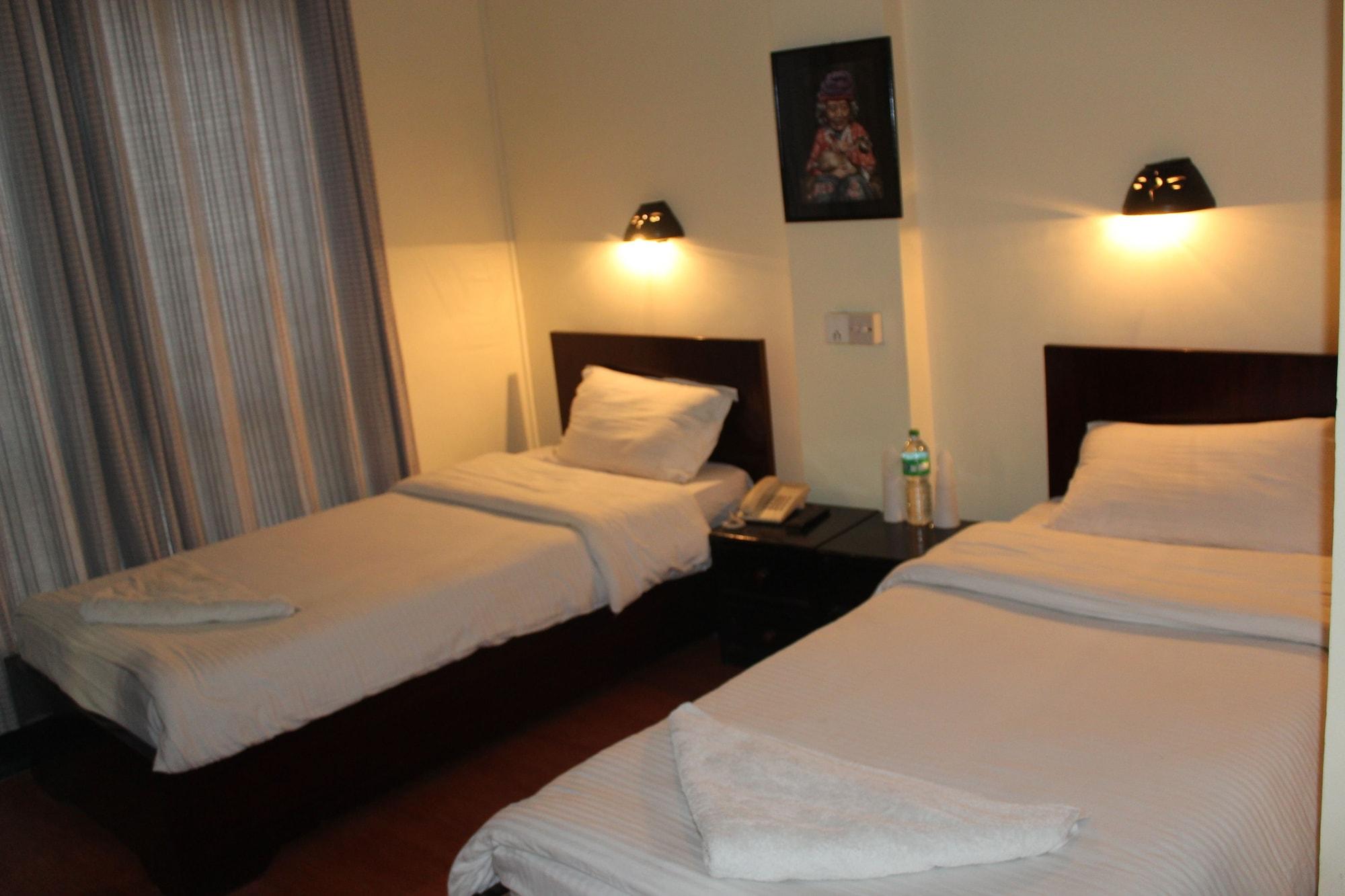 Hotel Buddha Land Катманду Экстерьер фото