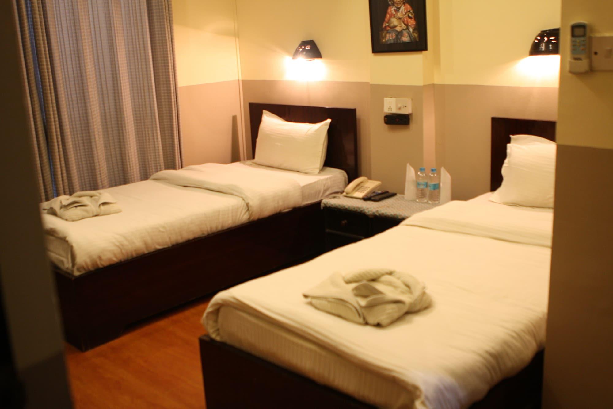 Hotel Buddha Land Катманду Экстерьер фото