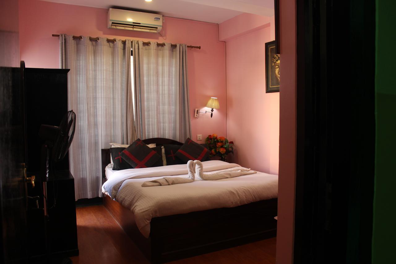 Hotel Buddha Land Катманду Экстерьер фото